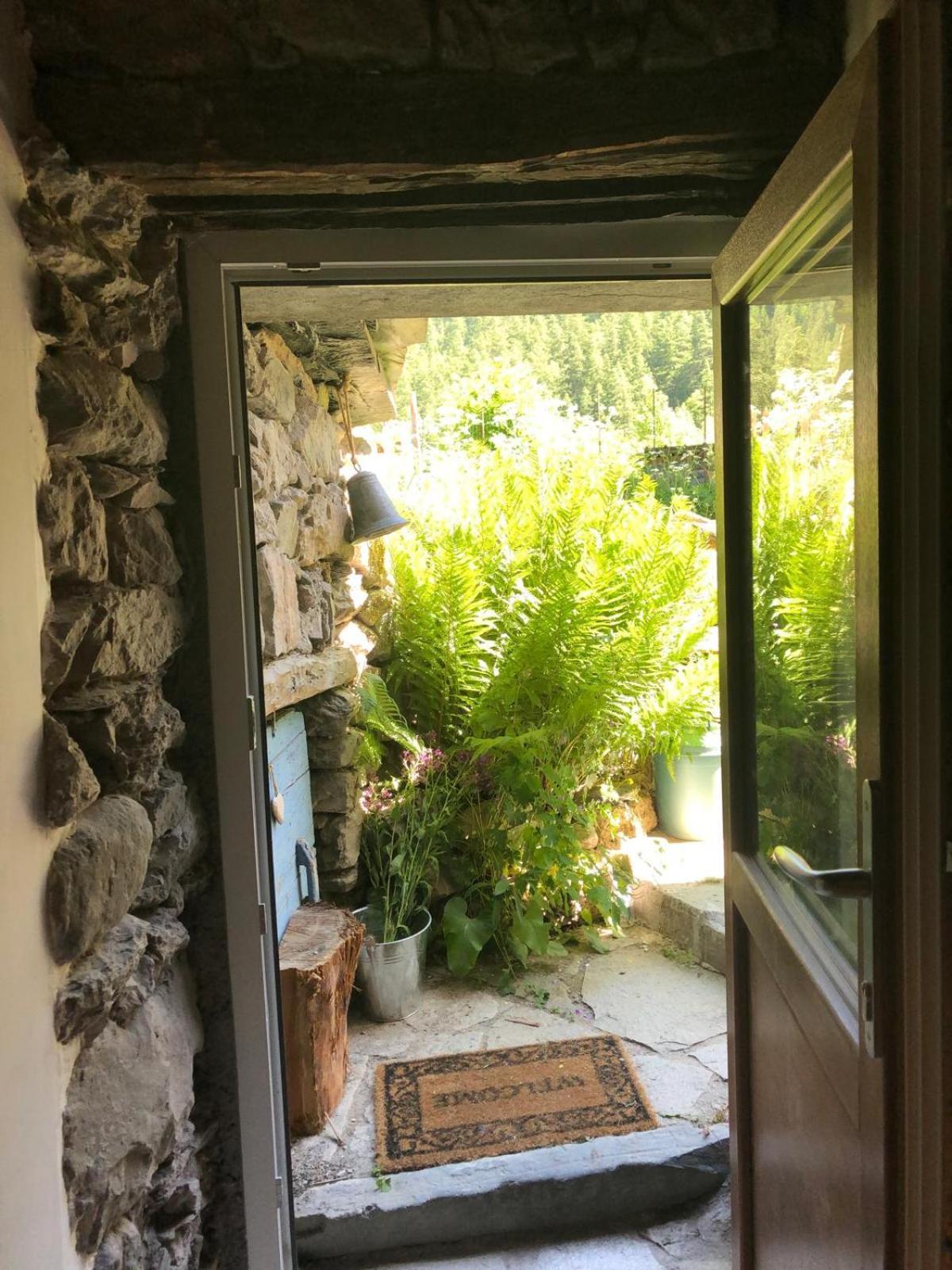 Mon Roc - Maison De Montagne Atypique Avec Vue 拉格拉沃 外观 照片