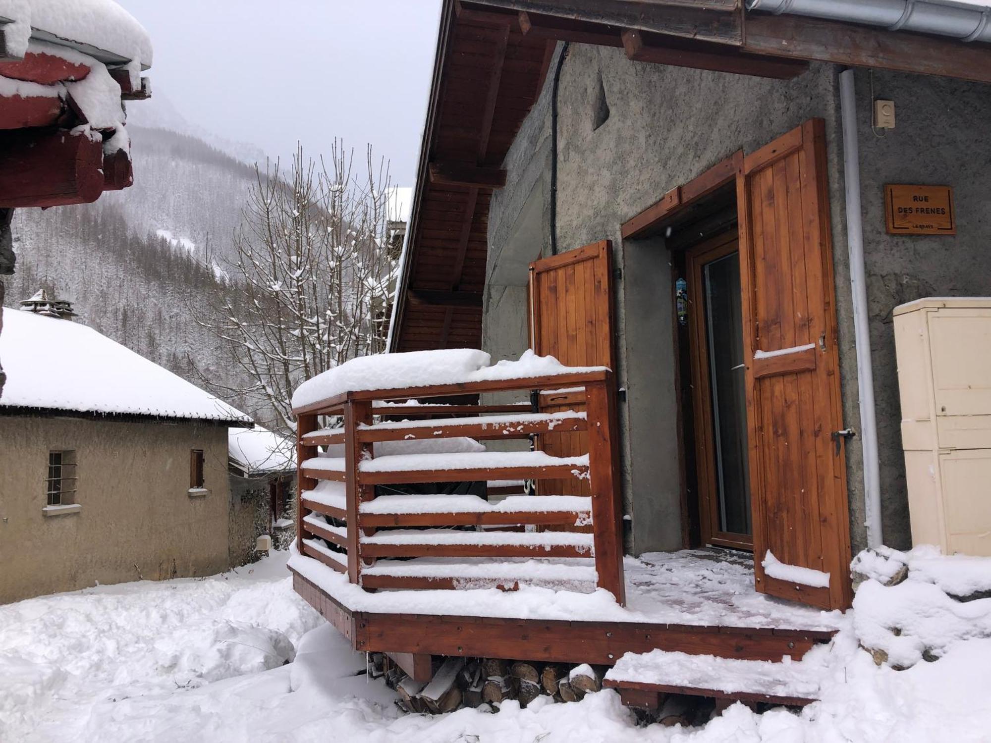 Mon Roc - Maison De Montagne Atypique Avec Vue 拉格拉沃 外观 照片